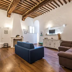 https://incantevole-appartamento-banchi-di-sopra.it-tuscanyhotel.com